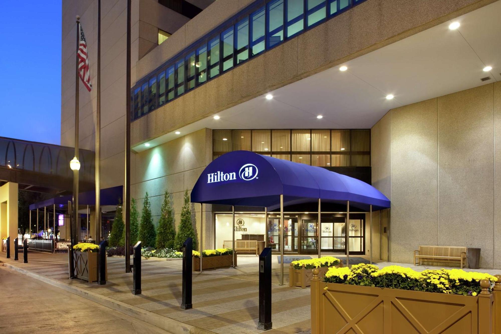 Hilton Lexington Downtown Hotel Exterior photo